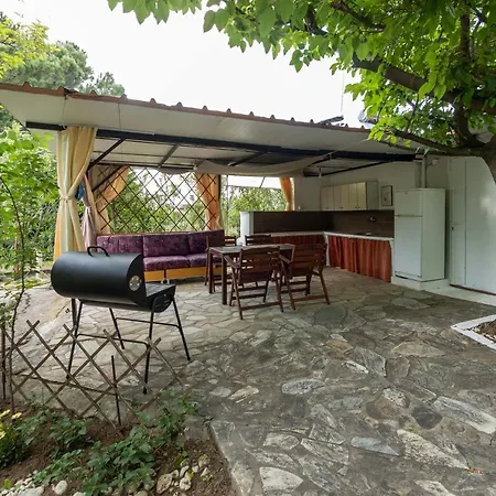 Spacious Seaside House Nea Poteidaia Exteriér fotografie